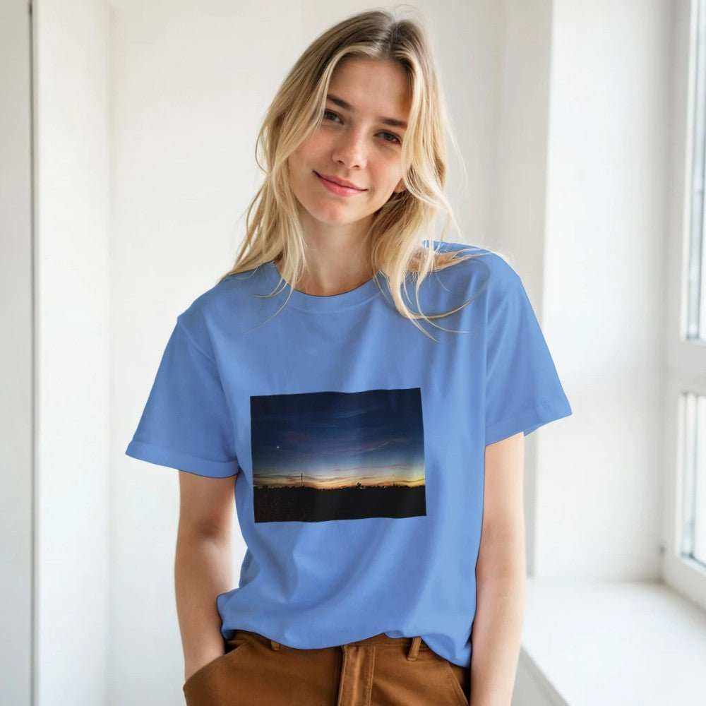 Sunset Graphic T-Shirt – Premium Soft Cotton Crew NeckElevate your casual wardrobe with our premium Sunset Graphic T-Shirt. Featuring a stunning sunset photography print, this t-shirt combines artistic flair with unparaPrint MaterialKawaii Therapy ShopKawaii Therapy ShopSunset Graphic T-Shirt