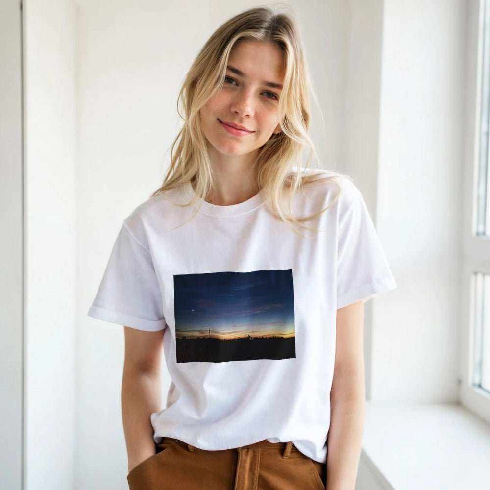 Sunset Graphic T-Shirt – Premium Soft Cotton Crew NeckElevate your casual wardrobe with our premium Sunset Graphic T-Shirt. Featuring a stunning sunset photography print, this t-shirt combines artistic flair with unparaPrint MaterialKawaii Therapy ShopKawaii Therapy ShopSunset Graphic T-Shirt